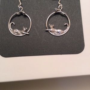 STERLING SILVER WIRE HOOPS (.925): LOUNGING CAT/PEERING MOUSE